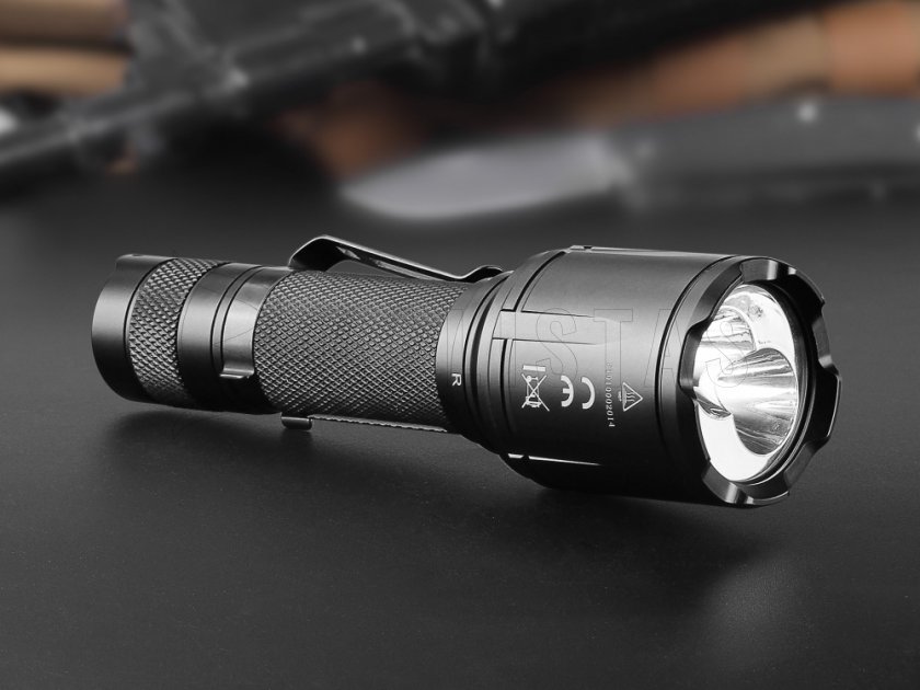 Lampe torche à diode Fenix TK25 Red