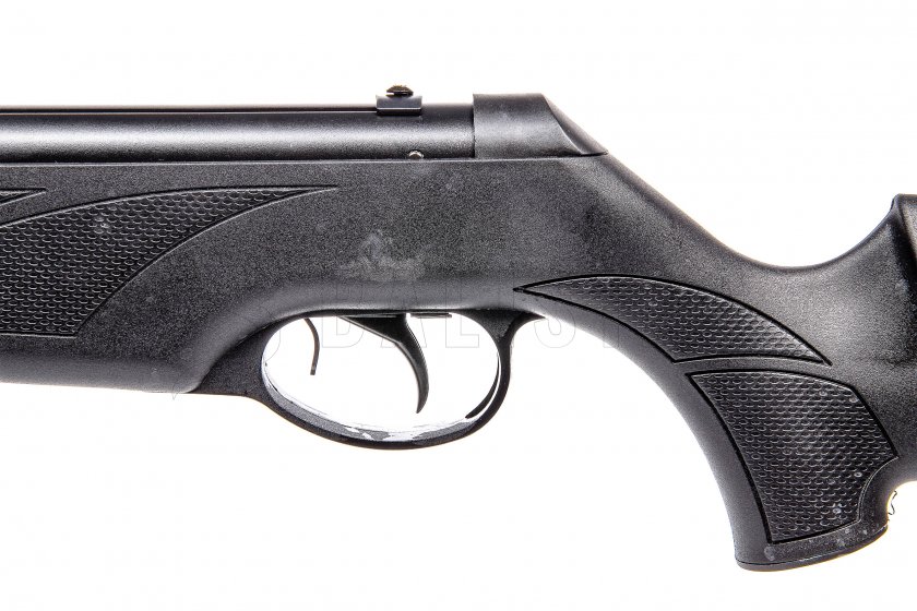 Carabine à air comprimé Ekol Major F noire 5,5mm