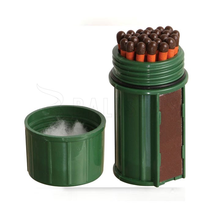 Lucifers UCO Stormproof Match groen etui 25st