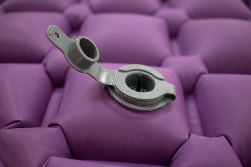 Matelas de camping gonflable Zulu Timi 5cm violet
