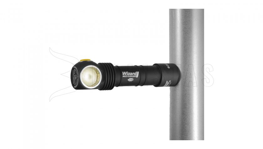Multifunctionele zaklamp Armytek Wizard Magnet USB XP-L WR