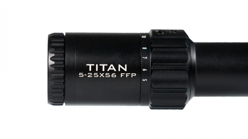 Lunette de visée Element Titan 5-25x56 FFP APR-2D MRAD