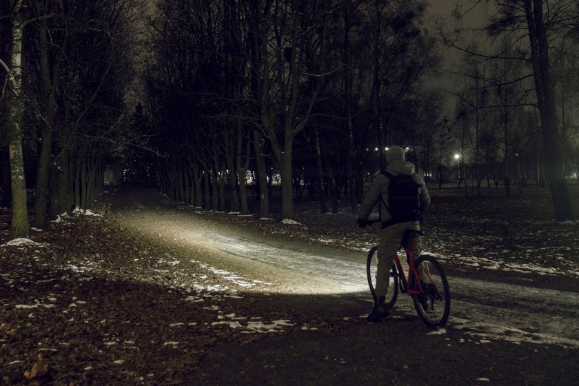 Lampe tactique Armytek Partner C2 lumière froide
