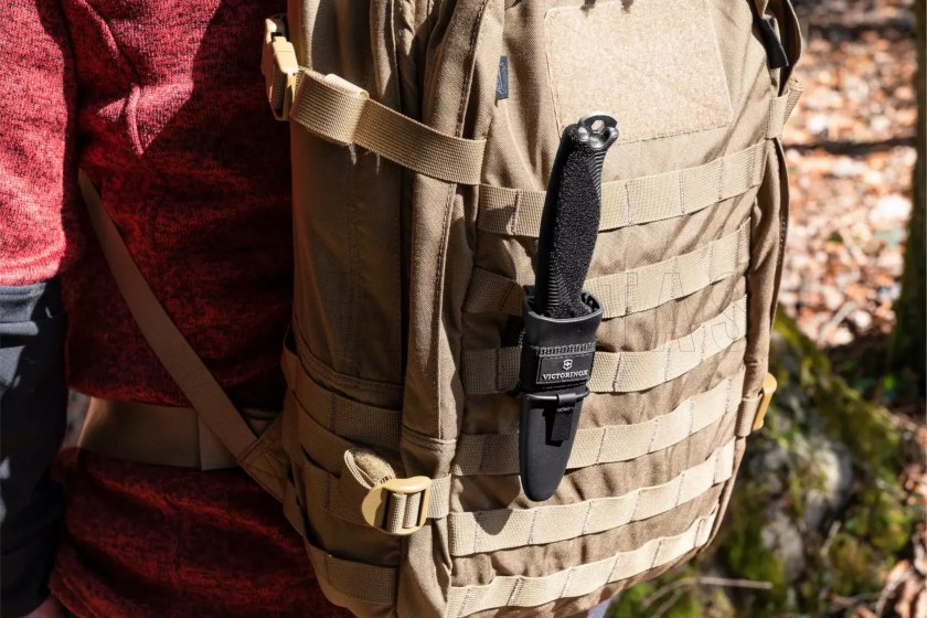 Couteau Victorinox Venture Red