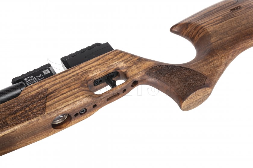 Luchtbuks EPIC TWO Walnut CFB 700mm 4,5mm