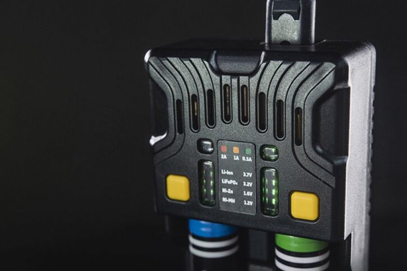 Lader Armytek UNI C2 plug type C