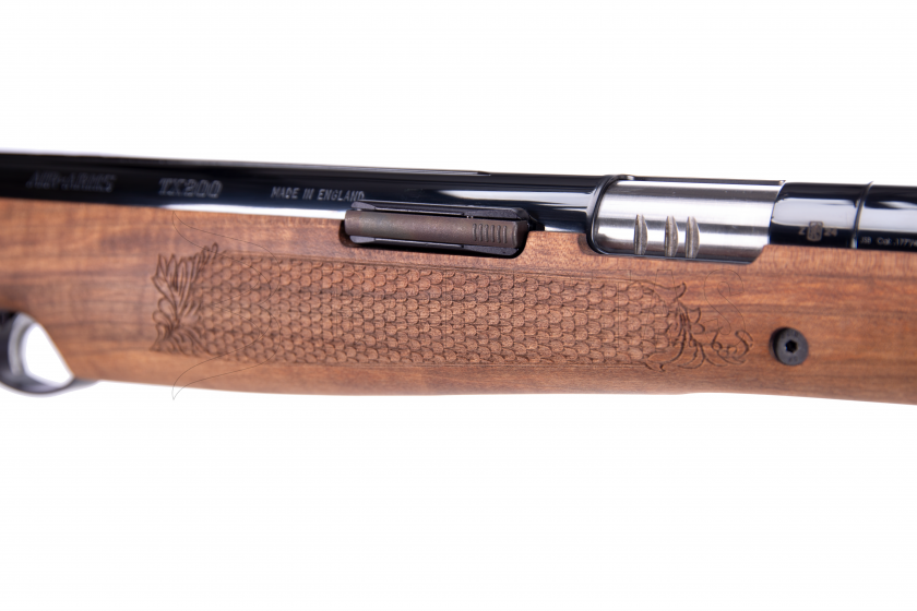 Carabine à air comprimé Air Arms TX 200 Hunter Carbine 4,5mm RH noyer