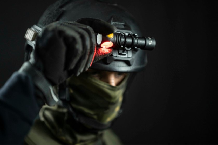 Support de casque pour lampes Armytek AHM-05