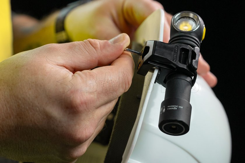 Support de casque pour lampes Armytek AHM-04