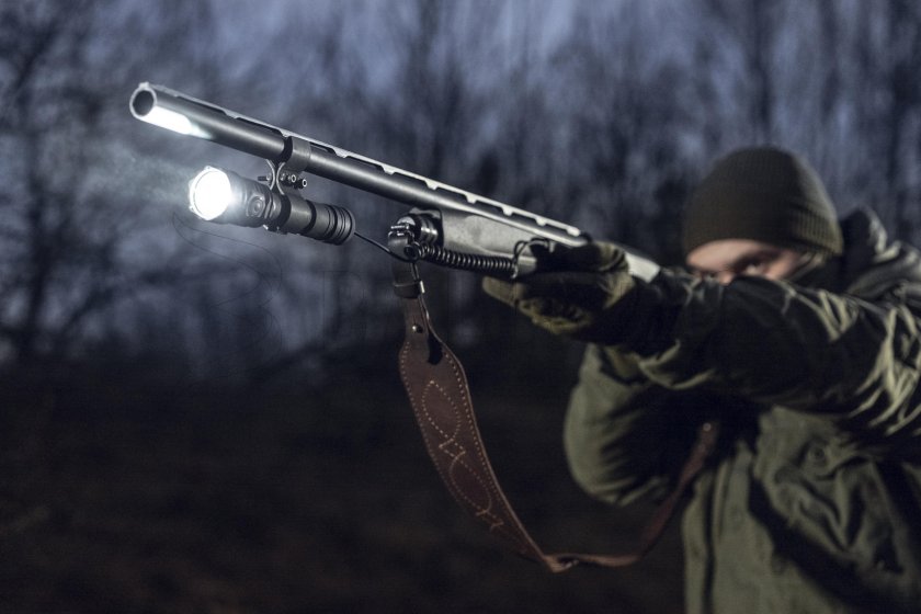 Zaklamp Armytek Viking PRO MAX koud licht