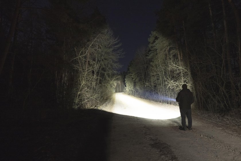 Zaklamp Armytek Dobermann PRO MAX wit licht