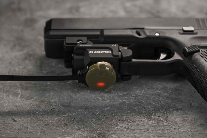 Tactische zaklamp Armytek Buckler M1 koud licht