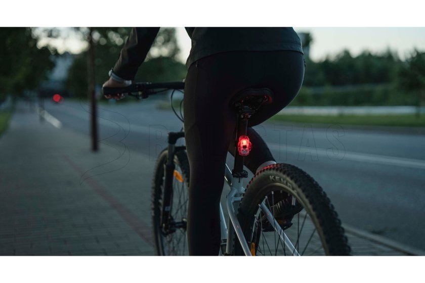 Lampe multifonction Armytek Crystal Pro 3D - rouge