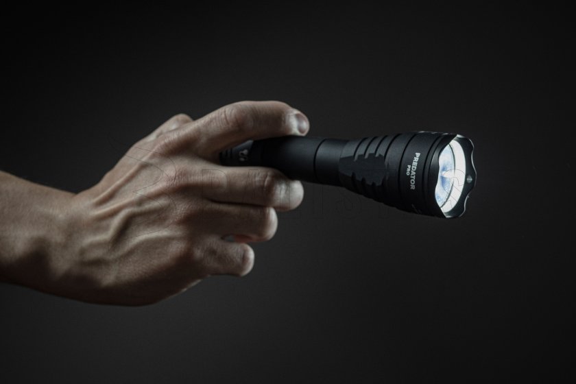 Lampe Armytek Predator PRO set lumière froide